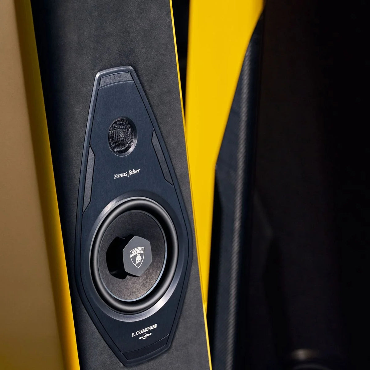 Sonus faber Il Cremonese Ex3me Lamborghini Edition | The Grid