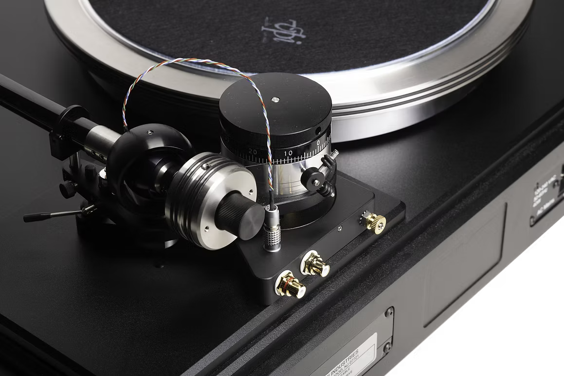 VPI HW-40 Black Edition Direct-Drive Turntable