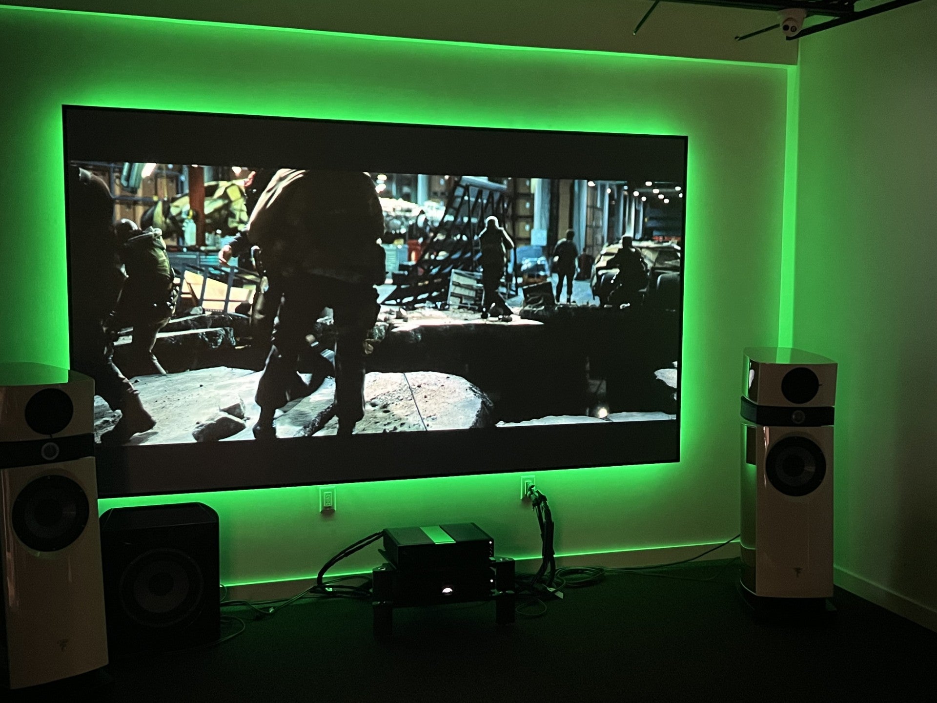 Sony VPL-XW6000ES 4K Laser Projector