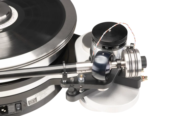 VPI Avenger Direct Turntable