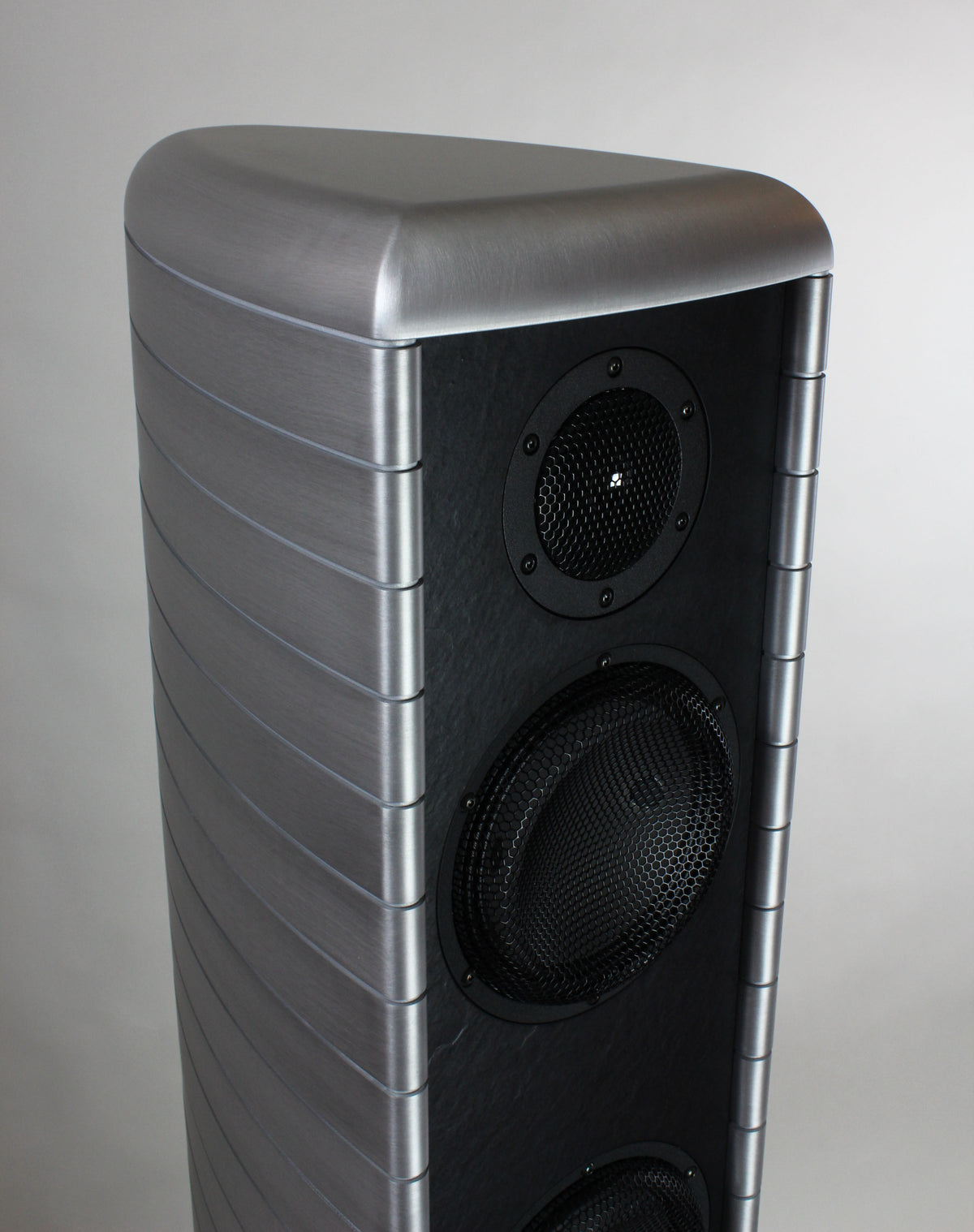 Gauder Akustik DARC 100 MK II Floorstanding Speakers | The Grid