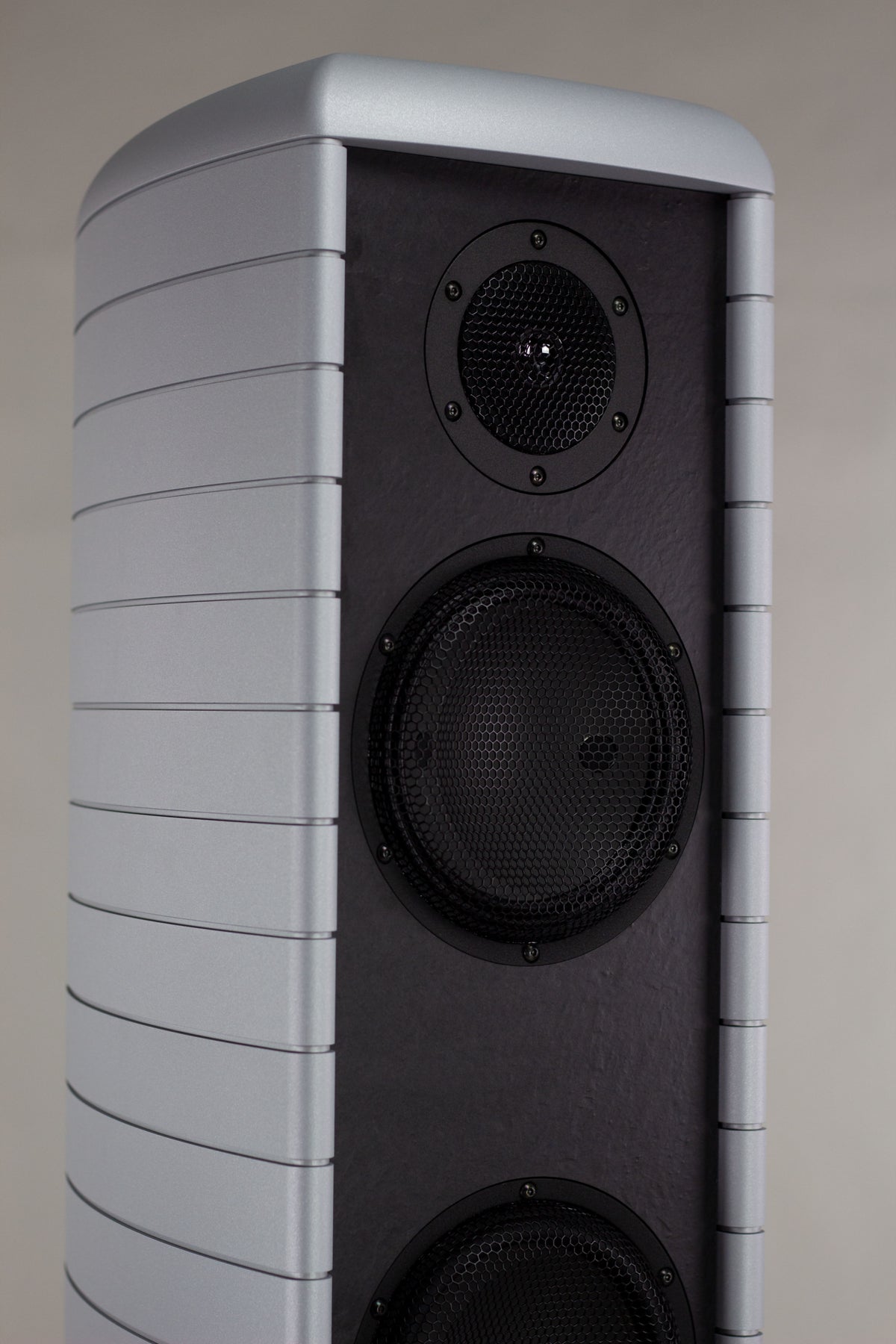 Gauder Akustik DARC 100 MK II Floorstanding Speakers | The Grid