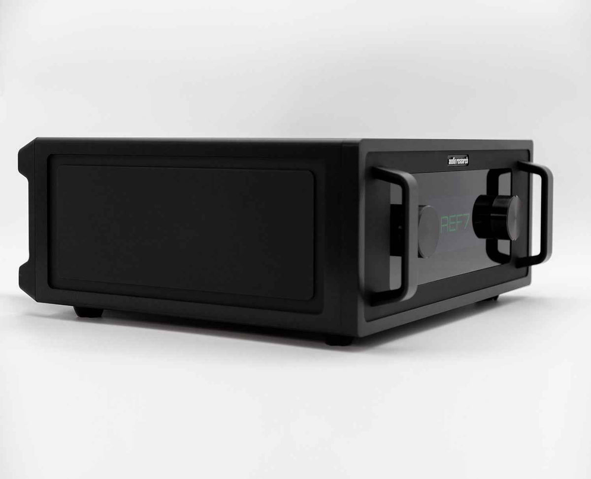 Audio Research Reference 7 Preamplifier | The Grid HiFi (open box)