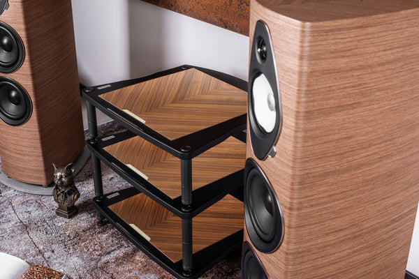 Bassocontinuo Lyra XL4 2.1 Audio Rack | McIntosh Edition