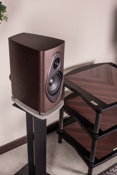 Bassocontinuo Lyra XL4 2.1 Audio Rack | McIntosh Edition