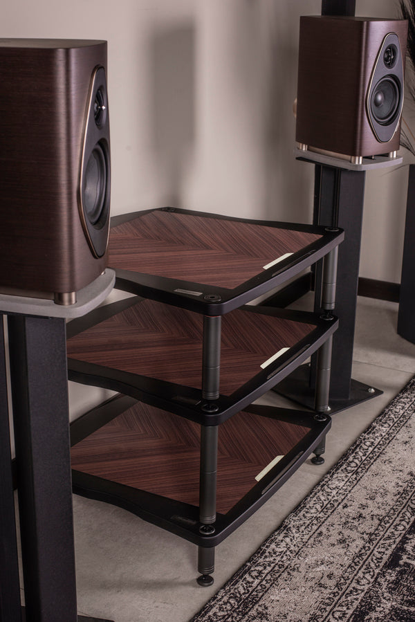 Bassocontinuo Lyra XL4 2.1 Audio Rack | McIntosh Edition