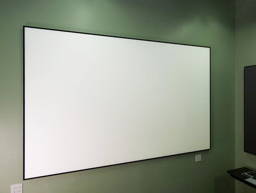 Stewart Balón Edge 135" FireHawk G5 Projector Screen