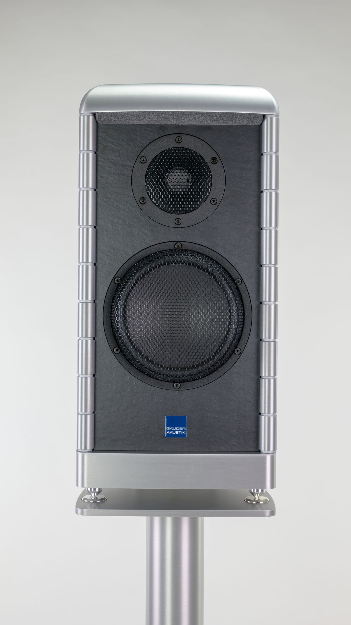 Gauder Akustik DARC 40 MK II Bookshelf Speakers | The Grid HiFi
