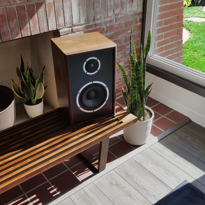 KLH Model Three | Bookshelf Speakers | The Grid (each)