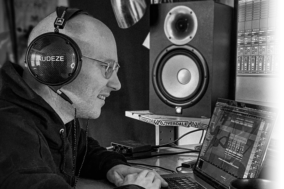 Audeze LCD-XC Professional Closed-Back Planar Magnetic Headphones