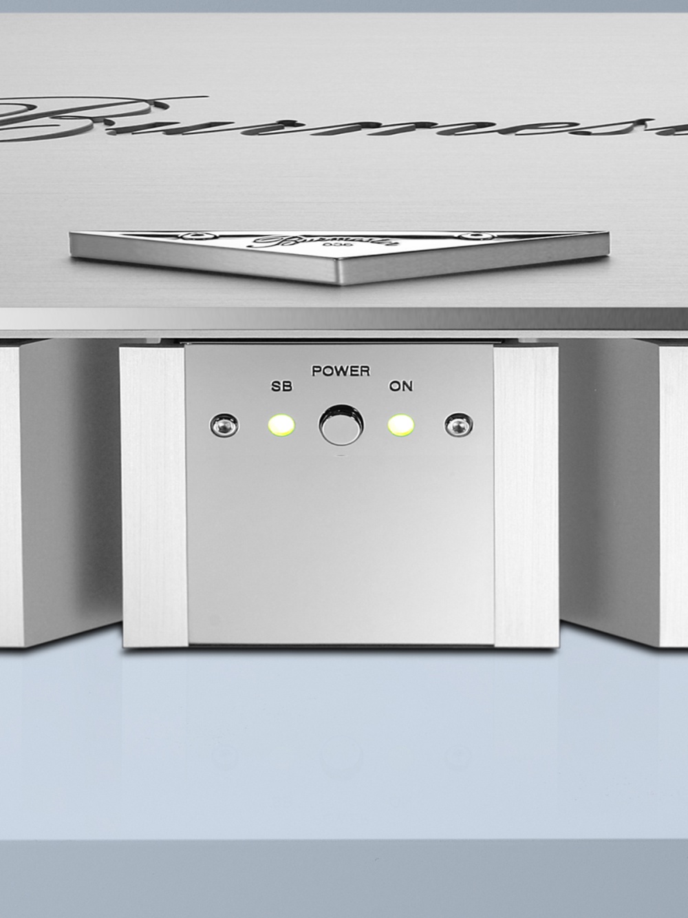 Burmester 036 Power Amplifier 3 Burmester 036 Power Amplifier - Image 3