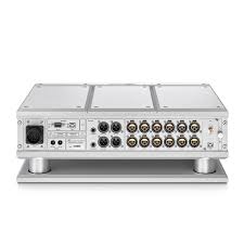 Burmester 077 Preamplifier 3 Burmester 077 Preamplifier - Image 3